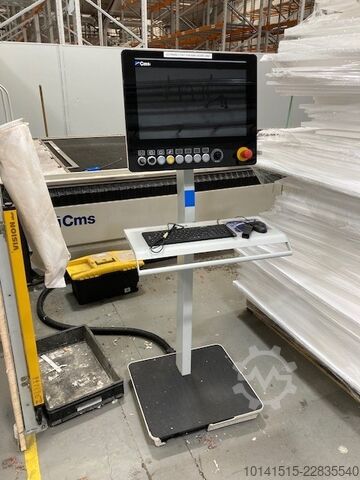 Centru de prelucrare CMS Tecnocut Smartline
