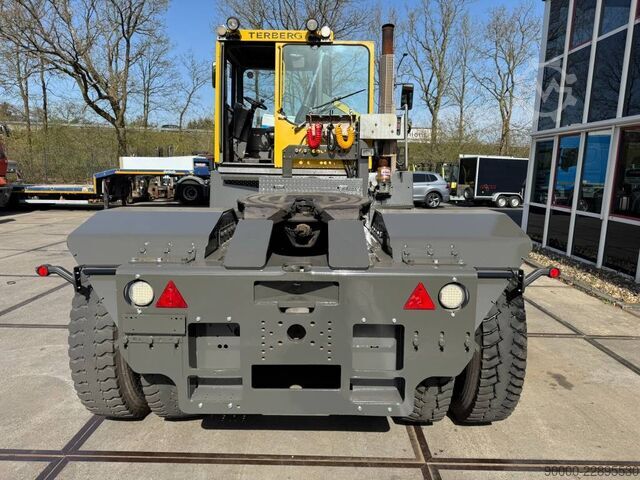 Terminal tractor Terberg RT 382