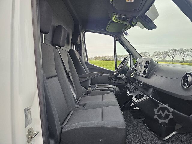 여행 가방 MERCEDES-BENZ SPRINTER 317 Bakwagen Laadklep!