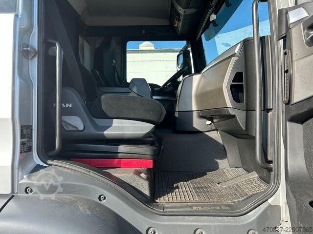 Camión de plataforma MAN TGS 26.320 / 6x2-4 / Lift Lenkachse / Euro 6