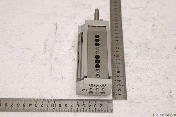 Penggerak linear mini-sled Festo DGSL-12-50-Y3A  Hub 50 mm