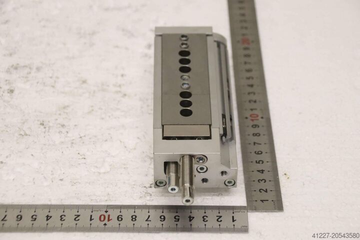 Penggerak linear mini-sled Festo DGSL-12-50-Y3A  Hub 50 mm