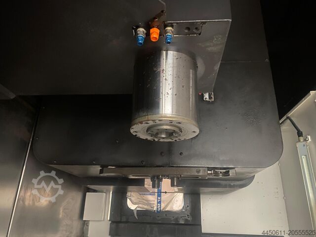 VERTIKALES BEARBEITUNGSZENTRUM Hyundai WIA F-600D