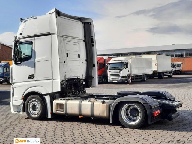 Véhicule tracteur volume MERCEDES-BENZ 1851 LS Actros GigaSpace Öl-Retarder Standklima