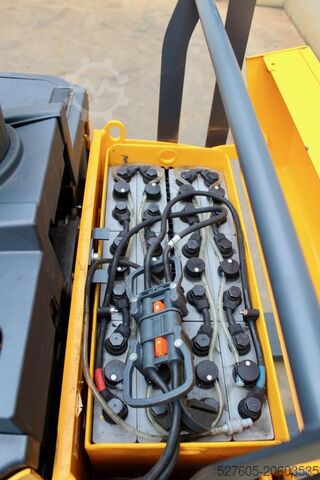 Empilhadeira baixa Jungheinrich ERE 225