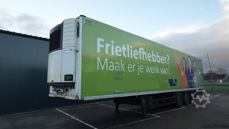 Chladená/mrazená preprava Schmitz Cargobull 3 AXLE FRIGO TRAILER