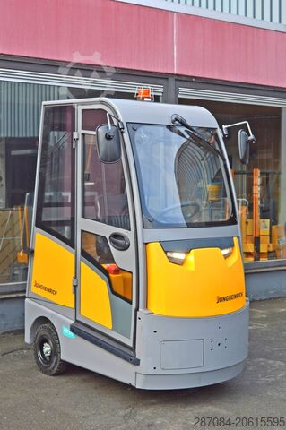 Traktor Jungheinrich EZS 570