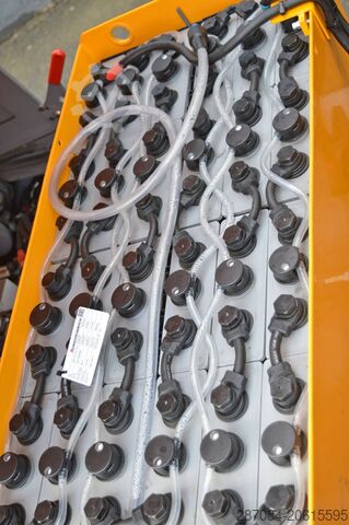 Traktor Jungheinrich EZS 570