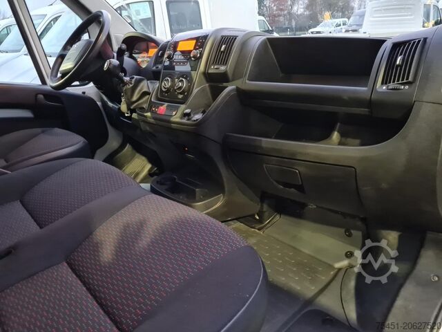 Kombinirano vozilo s ceradom Peugeot Boxer 35 Pritsche 2x Schiebe Plane LBW L4 KLIMA