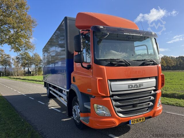 Camión - camión carrozado - DAF CF 230FA - EURO6 - 2017 - puerta lateral/plataforma elevadora - ¡muy DAF CF 370 FA