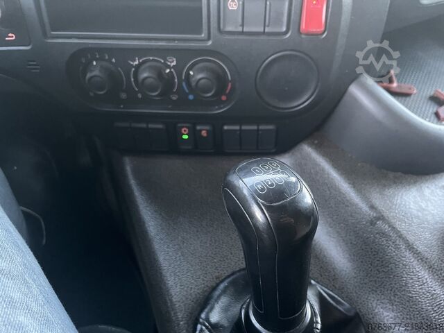 Camión - camión carrozado - DAF CF 230FA - EURO6 - 2017 - puerta lateral/plataforma elevadora - ¡muy DAF CF 370 FA
