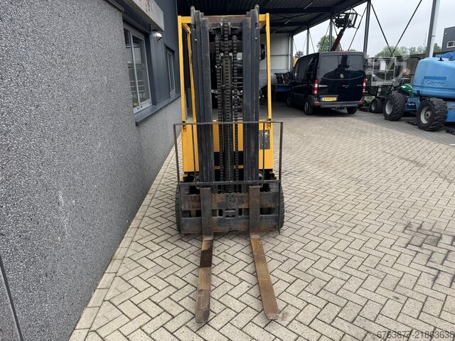 Fenwick F1550 DP Triplo 415 empilhador a diesel FENWICK F1550 DP Triplo 415 Diesel