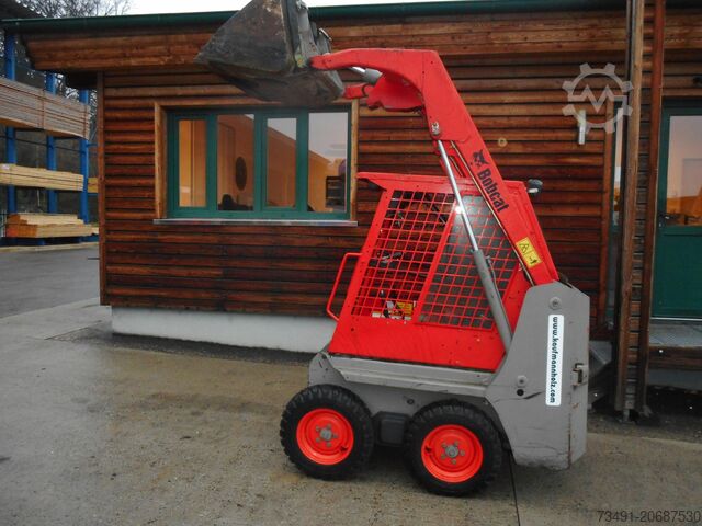 Skid steer-læsser Bobcat S70 ( 1.228kg ) REIFEN NEU