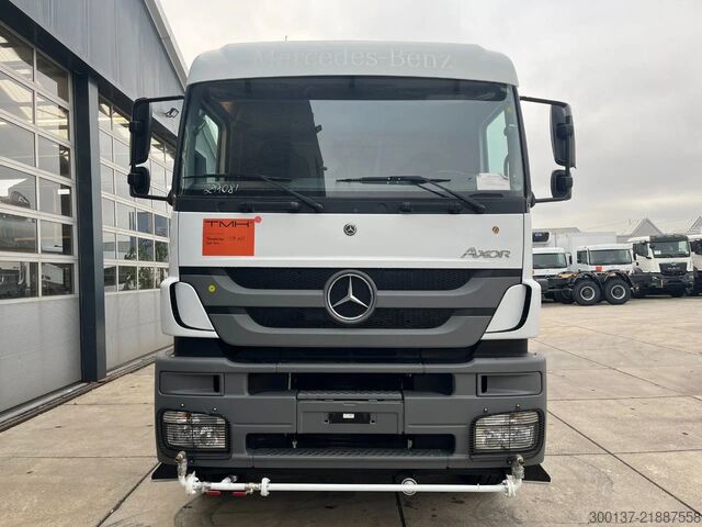 Cisternu Mercedes-Benz Axor 3344 6x4 Water Tank Truck