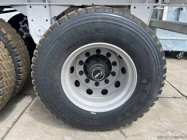 รถพ่วงแพลตฟอร์ม CIMC 3-axle Flatbed Semi-Trailer
