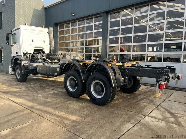 แชสซีพร้อมห้องโดยสารคนขับ Mercedes-Benz Arocs 3340 A 6x6 Chassis Cabin