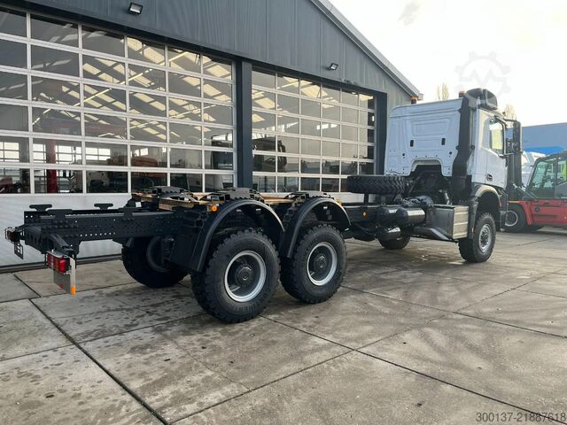 แชสซีพร้อมห้องโดยสารคนขับ Mercedes-Benz Arocs 3340 A 6x6 Chassis Cabin