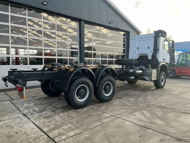 แชสซีพร้อมห้องโดยสารคนขับ Mercedes-Benz Arocs 3340 A 6x6 Chassis Cabin