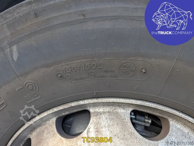 标准-SZM Iveco S-Way 480