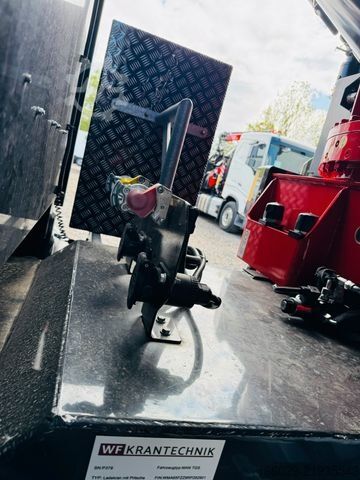 Gru montata su autocarro MAN 26.480 6x4-4 Hydrodrive Fassi Kran F545 Jib