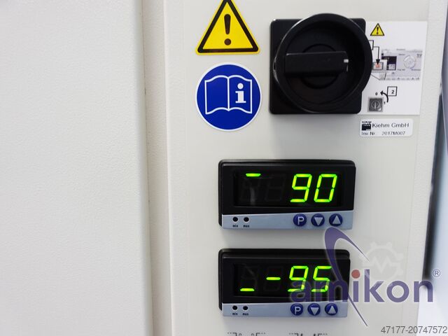 -50°C do +220°C, -80 do +70°C, 60 litrów Vötsch VT³ 7006 S2 Temperaturschockschrank