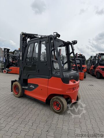 Elektro 4 Rad-Stapler Linde E40H-01/600