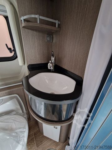 Autocamper PÖSSL Roadcruiser Fiat Automat 180PS Dieselheizung