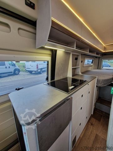 Autocamper PÖSSL Summit Shine 640 Automat Premium