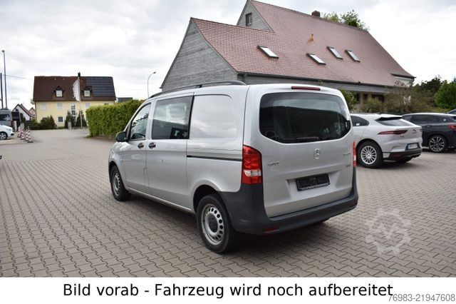 Minibus MERCEDES-BENZ Vito Mixto 114 CDI 4x4 kompakt Autom. 2 x Schieb