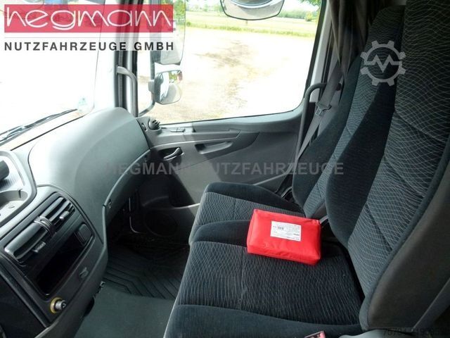 平板卡车带帆布篷布 MERCEDES-BENZ Atego 818L, Pritsche Plane LBW, Klima, AHK, DE.