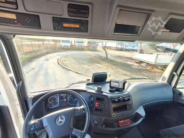 Camião de caixa fechada MERCEDES-BENZ ATEGO 1221