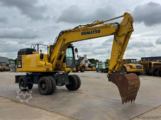 Riteņu ekskavators Komatsu PW180-11