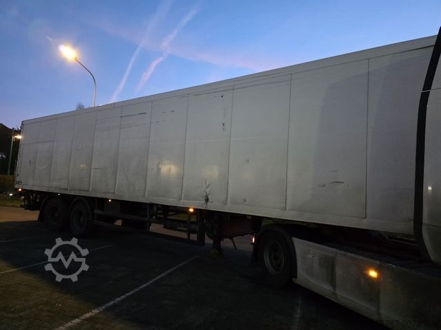 Chladírenský návěs SCHMITZ CARGOBULL City Tiefkühler, 2. Achs drehbar, 3 to Ladebordw