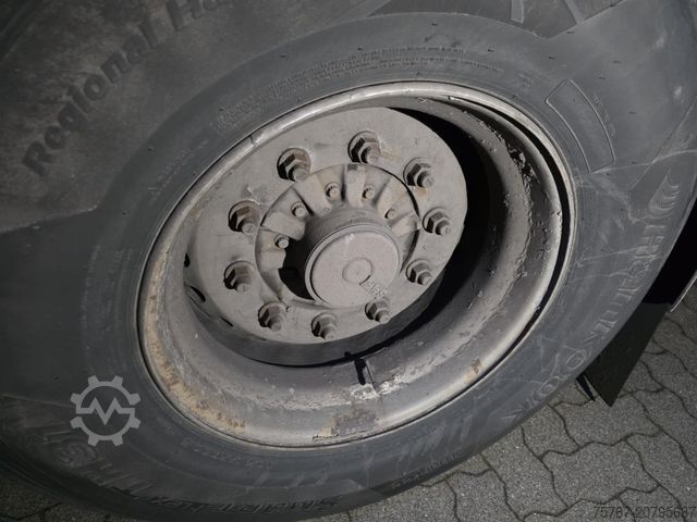 Frigorifik yarı römork SCHMITZ CARGOBULL City Tiefkühler, 2. Achs drehbar, 3 to Ladebordw