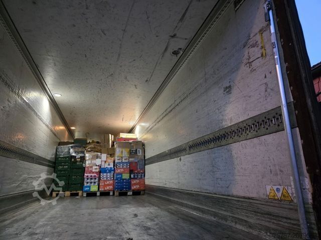 Frigorifik yarı römork SCHMITZ CARGOBULL City Tiefkühler, 2. Achs drehbar, 3 to Ladebordw