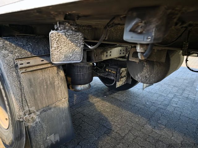 Chladírenský návěs SCHMITZ CARGOBULL City Tiefkühler, 2. Achs drehbar, 3 to Ladebordw