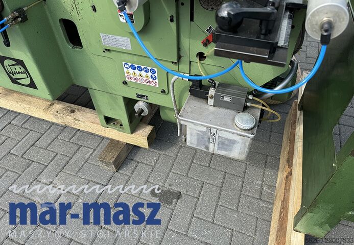 Planer katëranësh me 8 koka WEINIG Hydromat 22 AL z podajnikiem