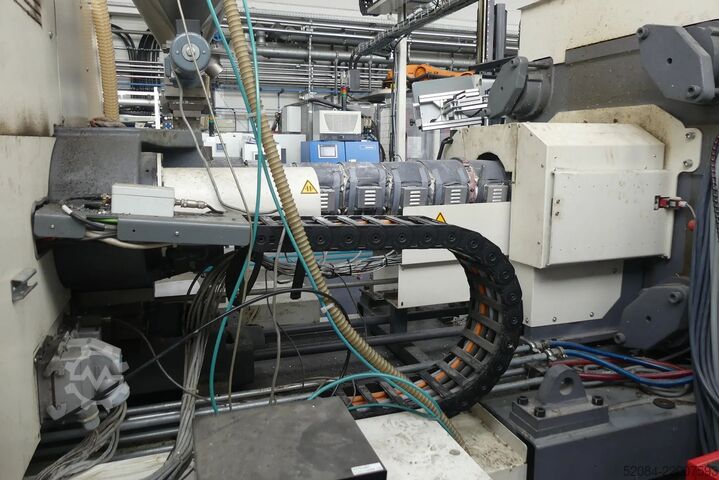 사출성형기 KM 350-2000 AX KraussMaffei 350-2000 AX