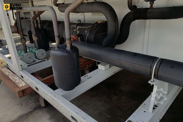 чиллер Used Industrial Chiller SWEGON - 486 kW | With warranty