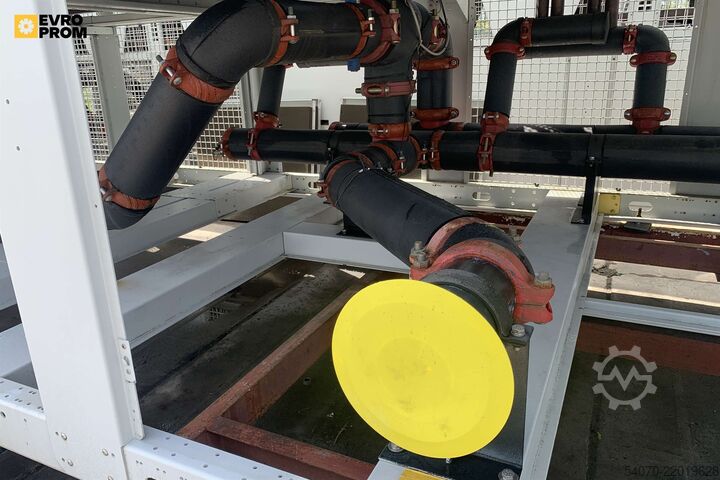 чиллер Used Industrial Chiller SWEGON - 486 kW | With warranty