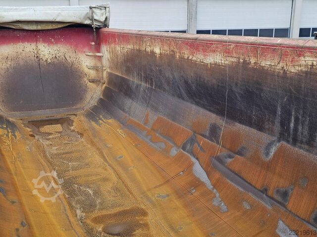 2014 MEILLER MHPS 12/27/LOSS4, STÁLSTURTUVAGN / 30 M³ / SAF-DISKABREMSUR / LYFTIÖXULL MEILLER MHPS 12/27/LOSS4, STEEL TIPPER / 30 M3/ SAF DIS...