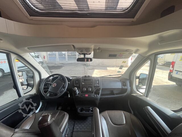 סמי-אינטגרלי Fiat Ducato Weinsberg Carasuite 650MF del 2020 | Manuale | Posti letto: 5