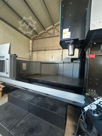 Dikey işleme merkezi HURCO DCX32i