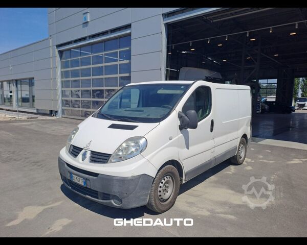 Minibusz RENAULT RENAULT - RENAULT TRAFIC
