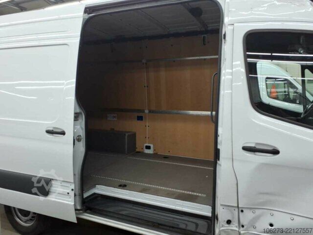 Fourgon Mercedes-Benz Sprinter 317 CDI,L2H2,Automatik,Kamera,Navi