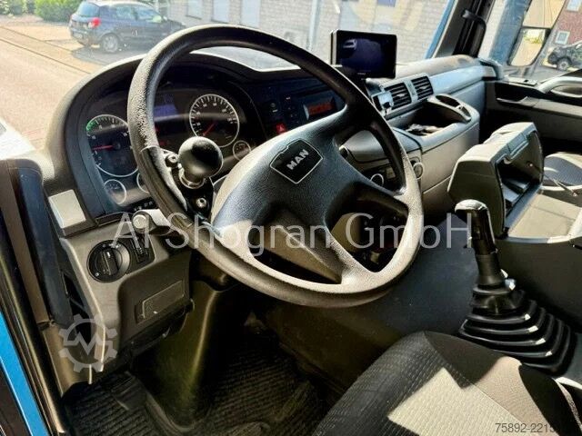 Nosturilla varustettu kippivaunu MAN TGS 26.400 /6x6/Kipper Mit HMF 1643 Z2 /Euro6/2...