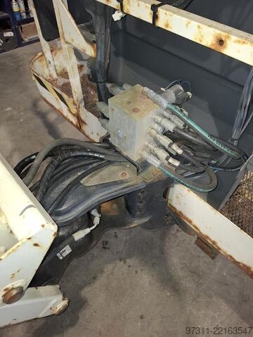 Piattaforma di lavoro telescopica articolata JLG 450AJ SII