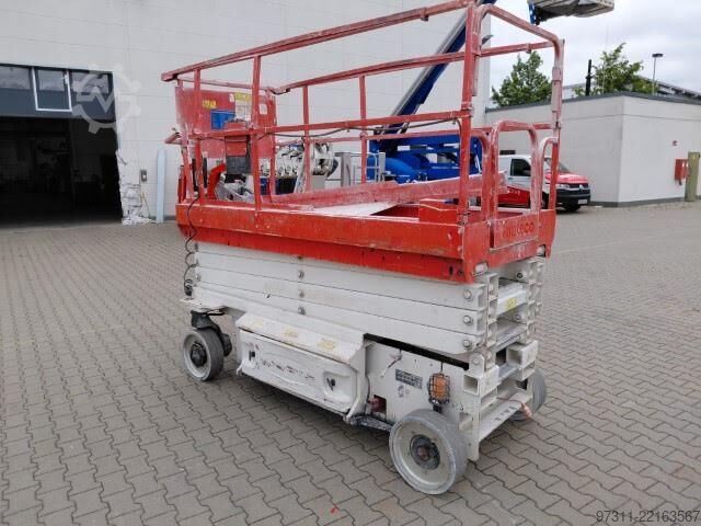 Ascensore a forbice JLG 2646ES