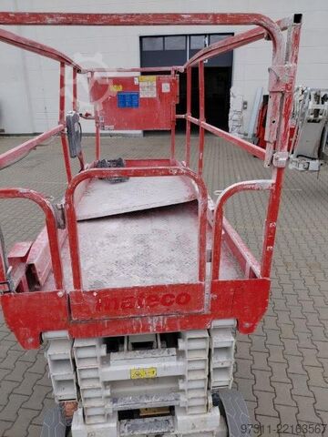 Ascensore a forbice JLG 2646ES