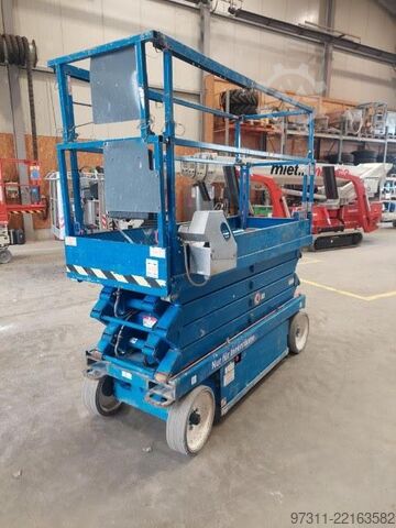 Ascensore a forbice SkyJack SJIII 3226